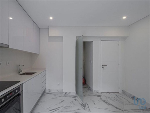 Apartament z 2 pokojami w Porto o powierzchni 105,00 m²