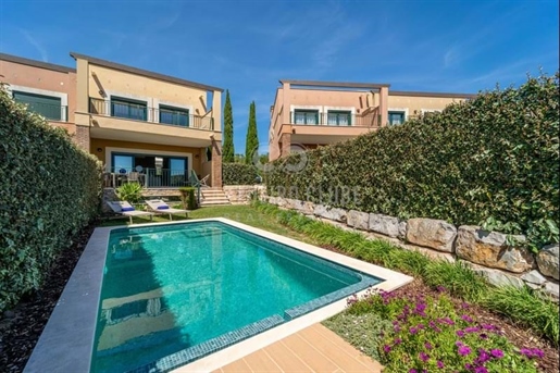 Superb 2+1-bedroom townhouse with private pool and garden