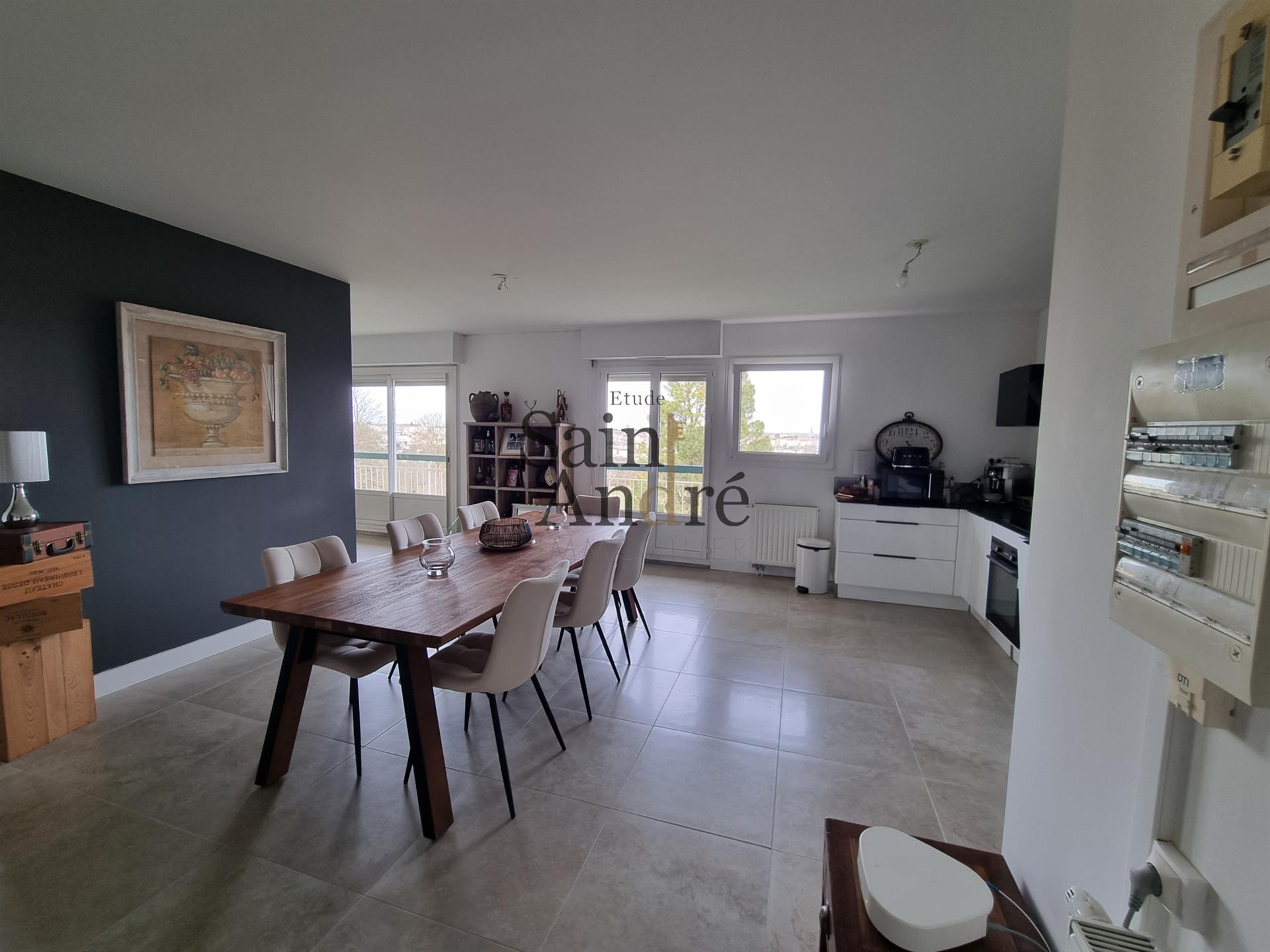 Renovated apartment with superb view