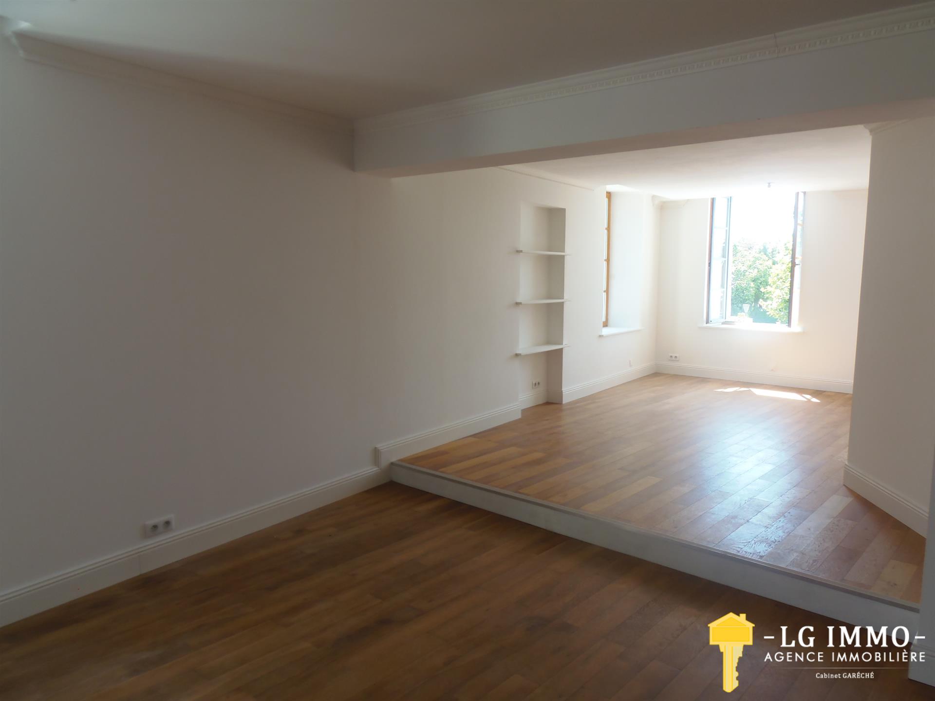 Appartement à vendre, 105m², Mortagne-sur-Gironde