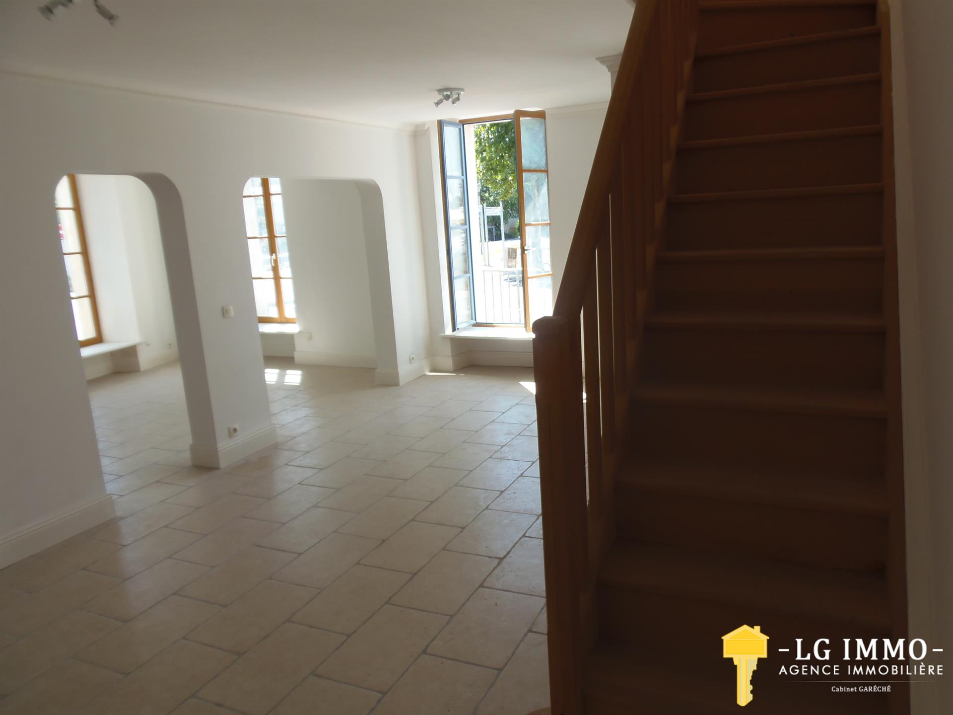 Appartement à vendre, 87m², Mortagne-sur-Gironde