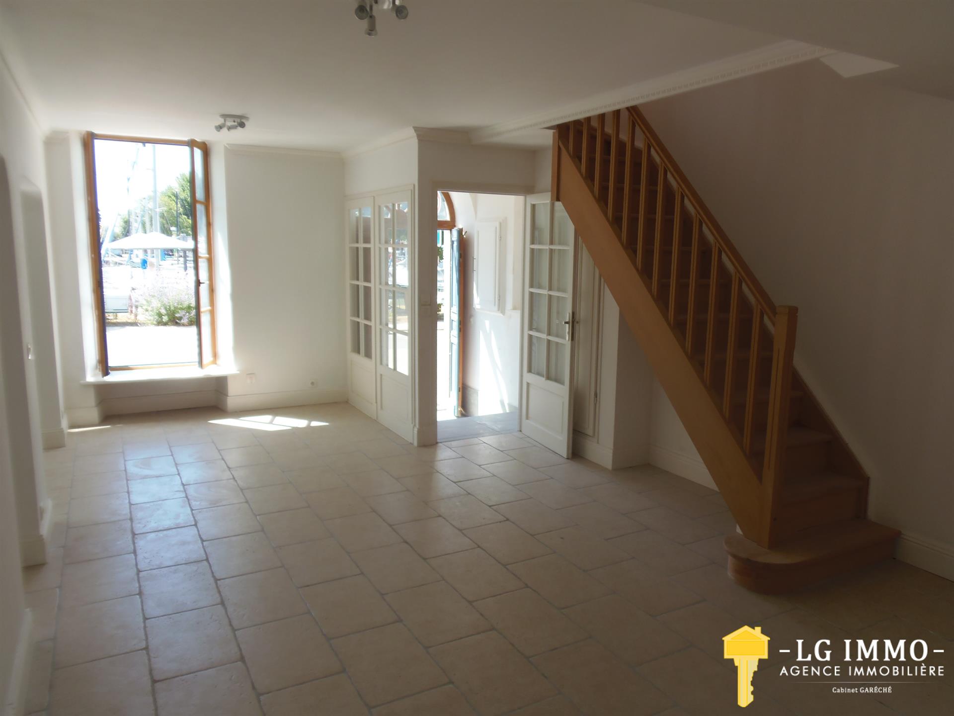 Appartement à vendre, 87m², Mortagne-sur-Gironde