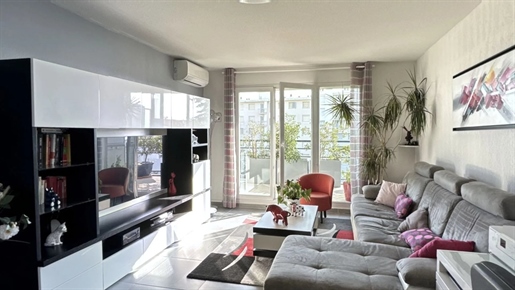 Exceptional apartment in Juan-les-Pins, with the possibility of purchasing a garage directly within