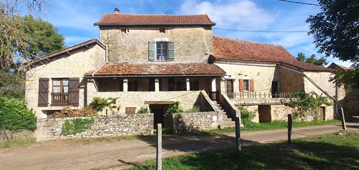 Maison De Caractere, Villeneuve