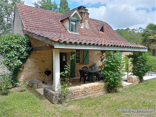 Zeer charmante stenen set (huis en gîte) rustige locatie