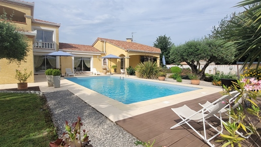 Magnifique villa de 330 m² avec piscine et sur 5000 m² de terrain