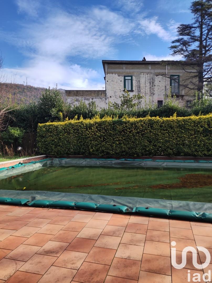 Sale Detached house / Villa 714 m² - 4 bedrooms - Fisciano