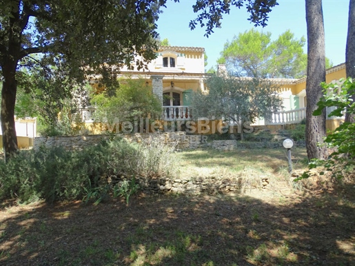 Superb villa of 200 m² in the pine forest