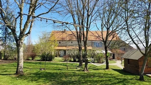 Charming property on 17Ha, ideal for hospitality activity