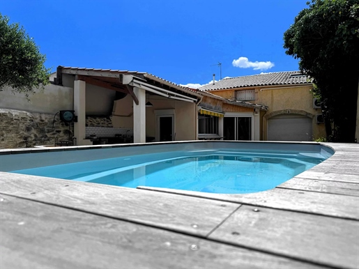 Dorfhaus aus Stein Winzer 200 m2 Schwimmbad Scheune 20 Minuten von Nîmes entfernt