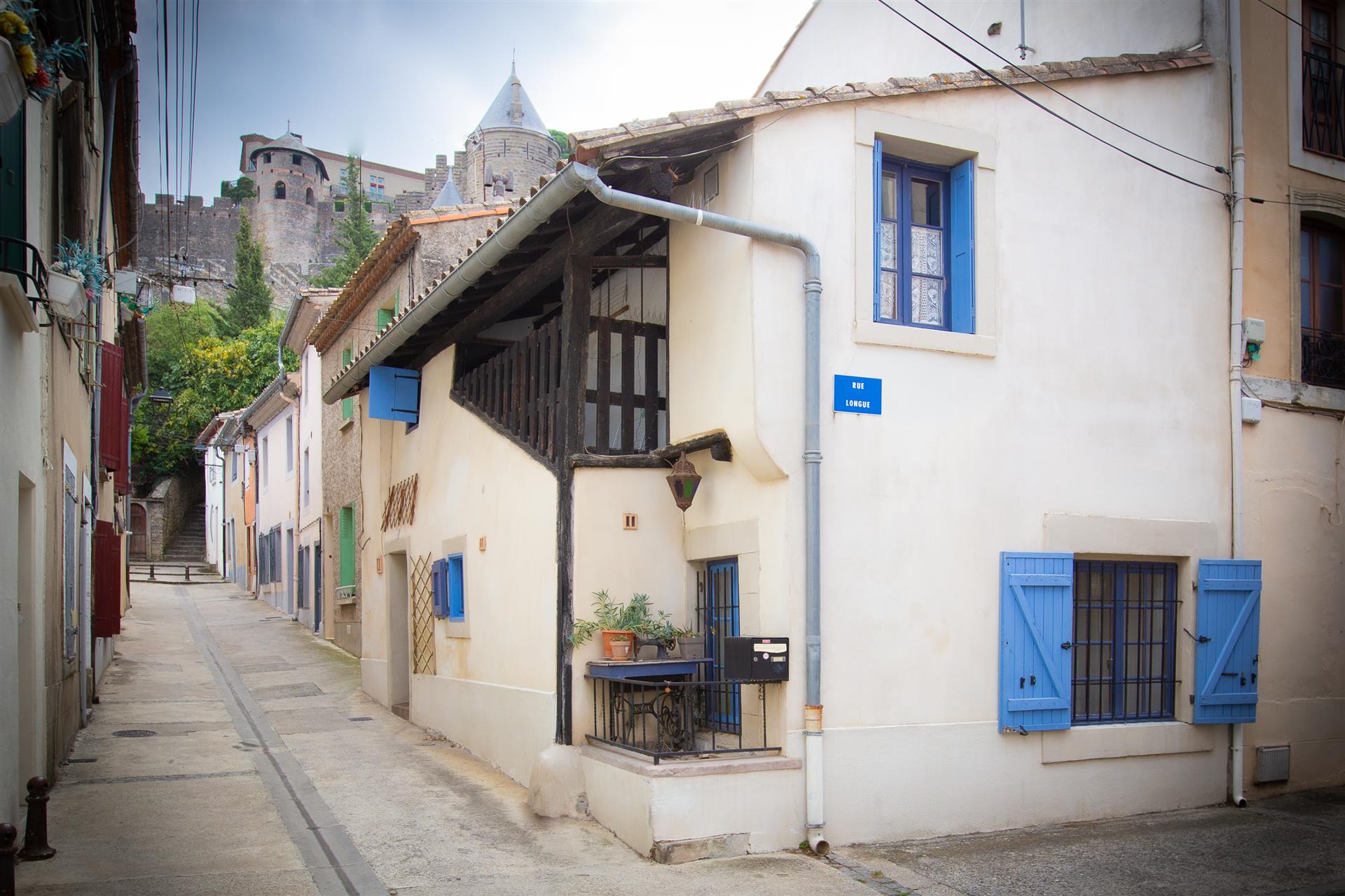 Haus am Fuße der Stadt Carcassonne