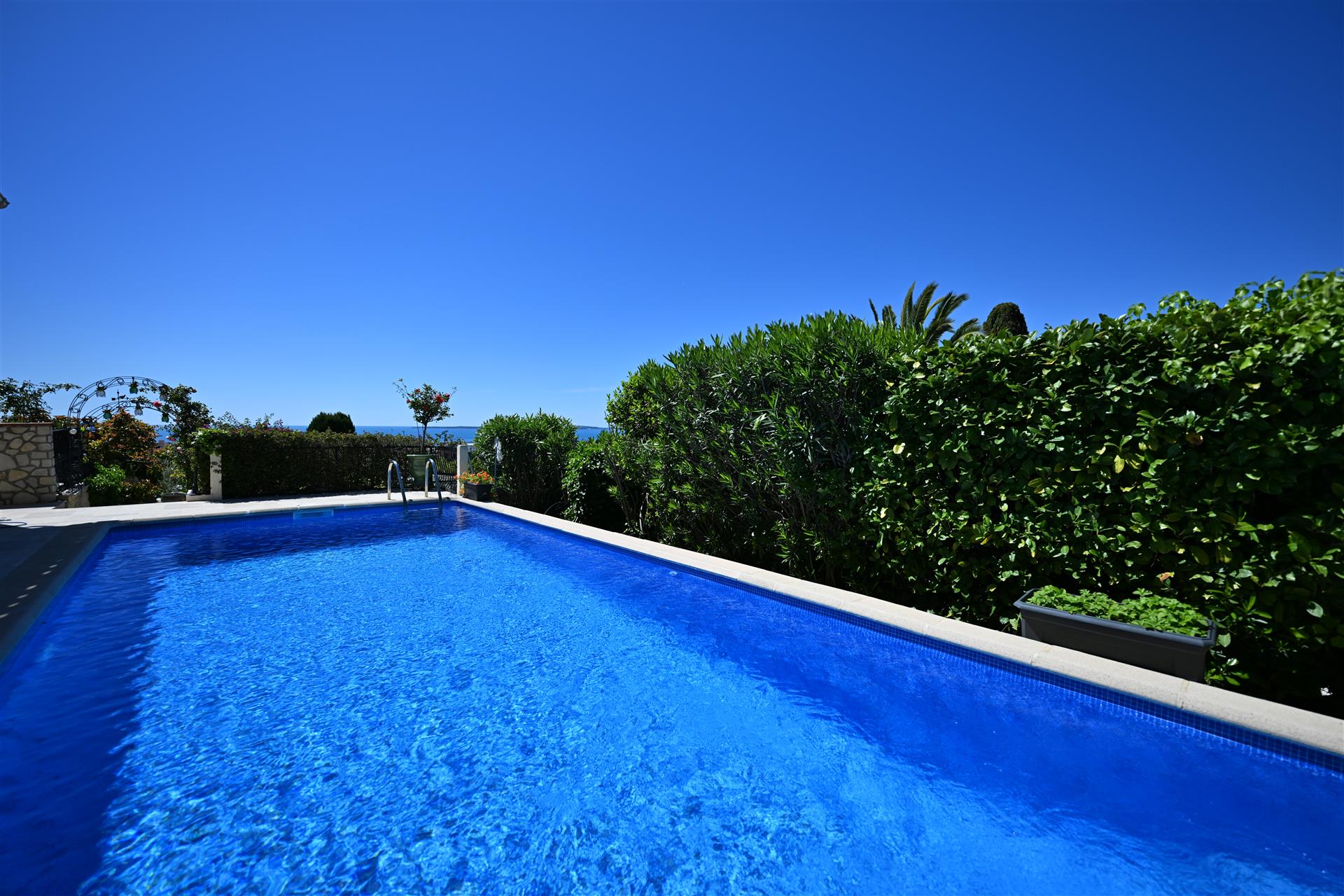 For sale /Antibes /Large family house /4 large bedrooms