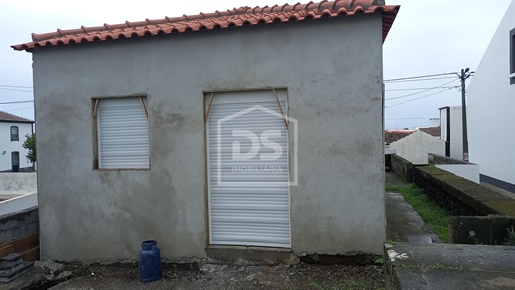 Detached house T1+2 Sell in Lajes,Praia da Vitória