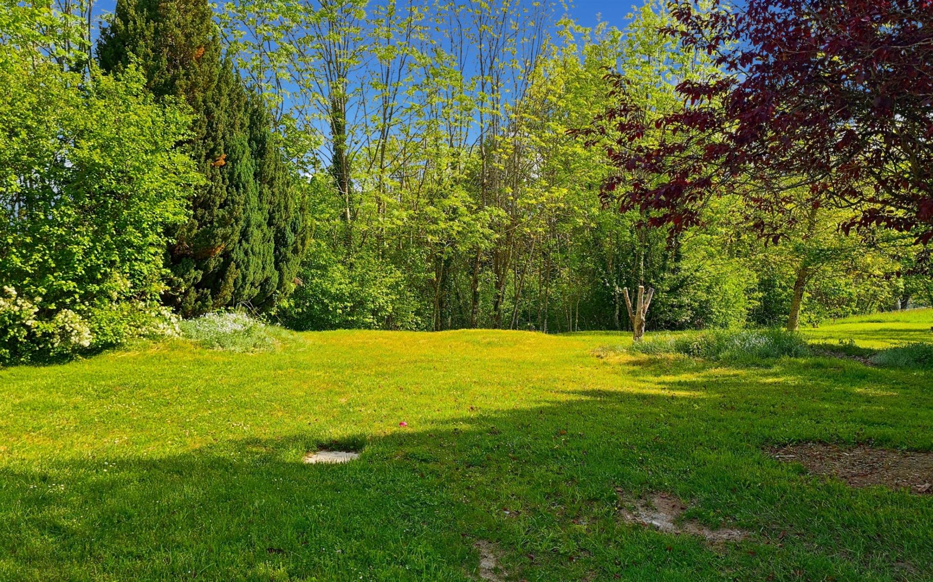 Property located in St Paul in an exceptional setting