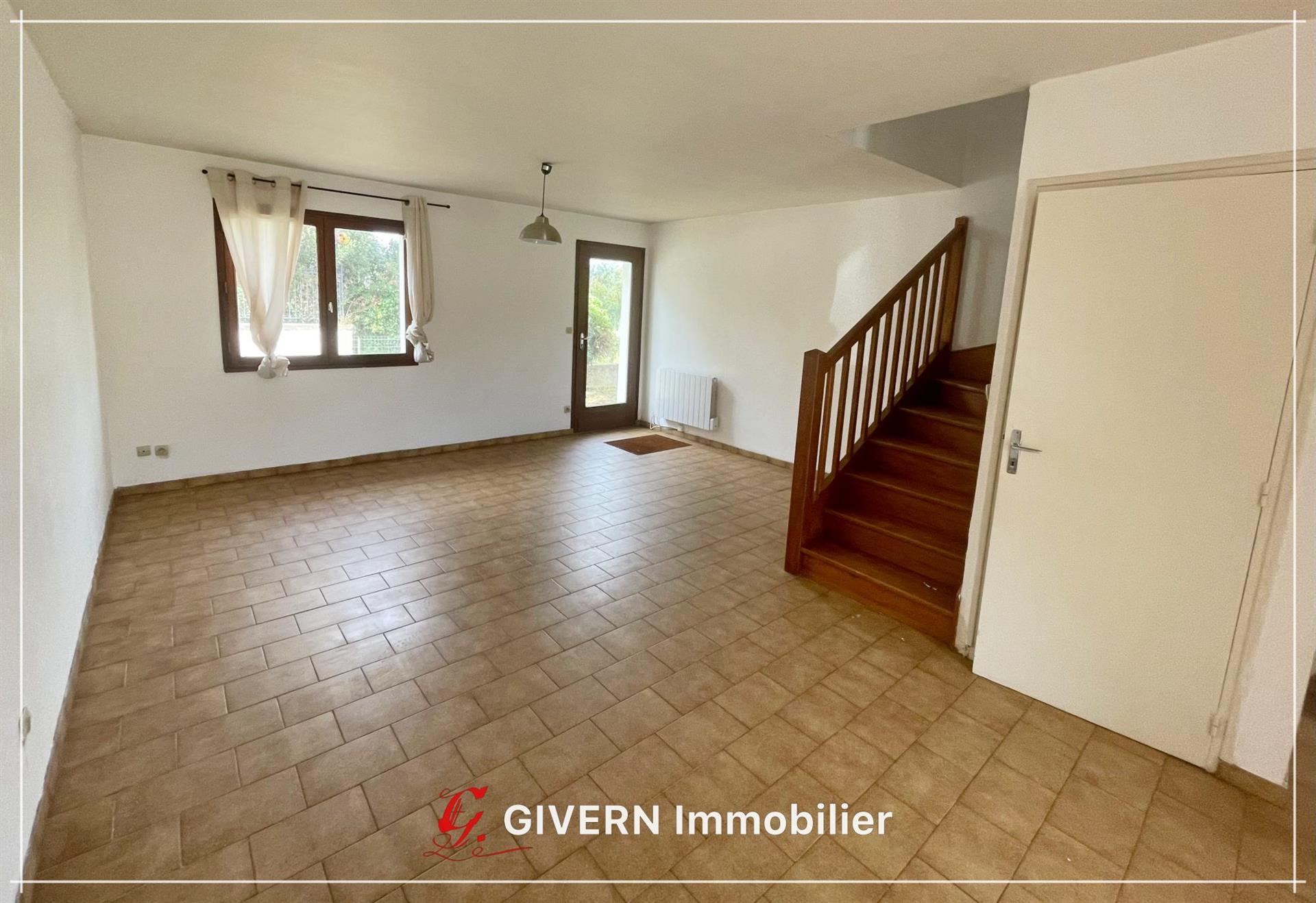 Sole agent: Charming house of 69 m² between Port Tudy and the