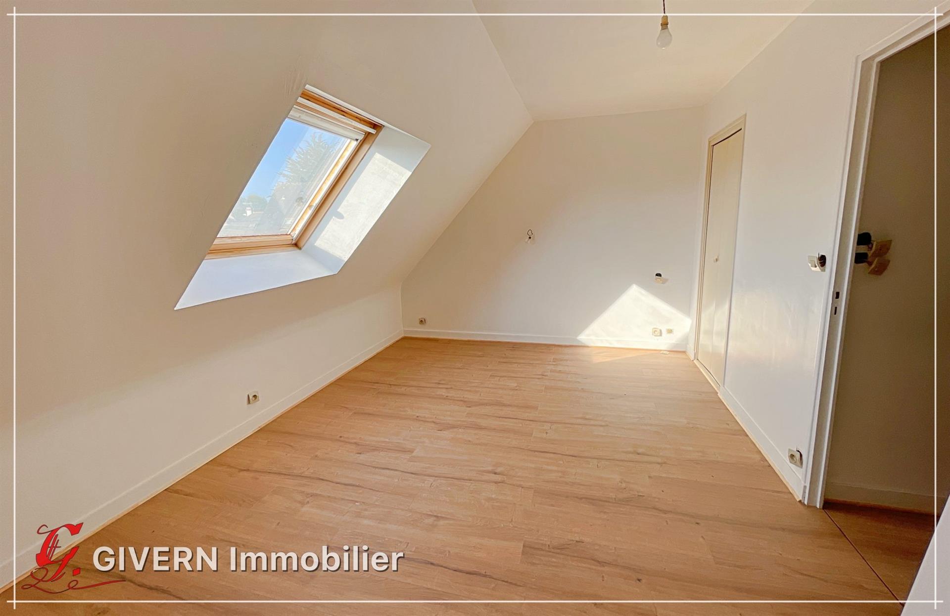 Sole agent: Charming house of 69 m² between Port Tudy and the