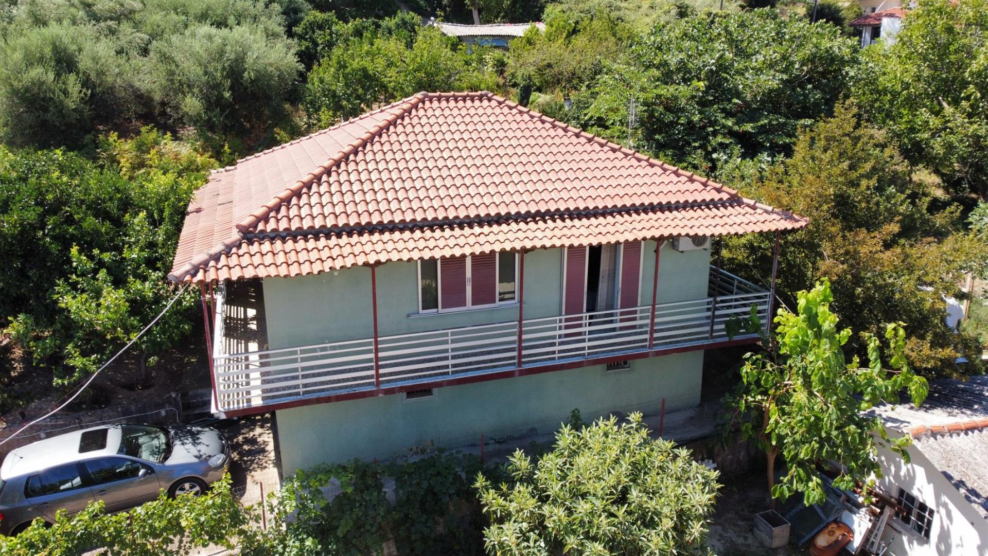 Detached house of 110sqm on a plot of 310 in Ancient Olympia