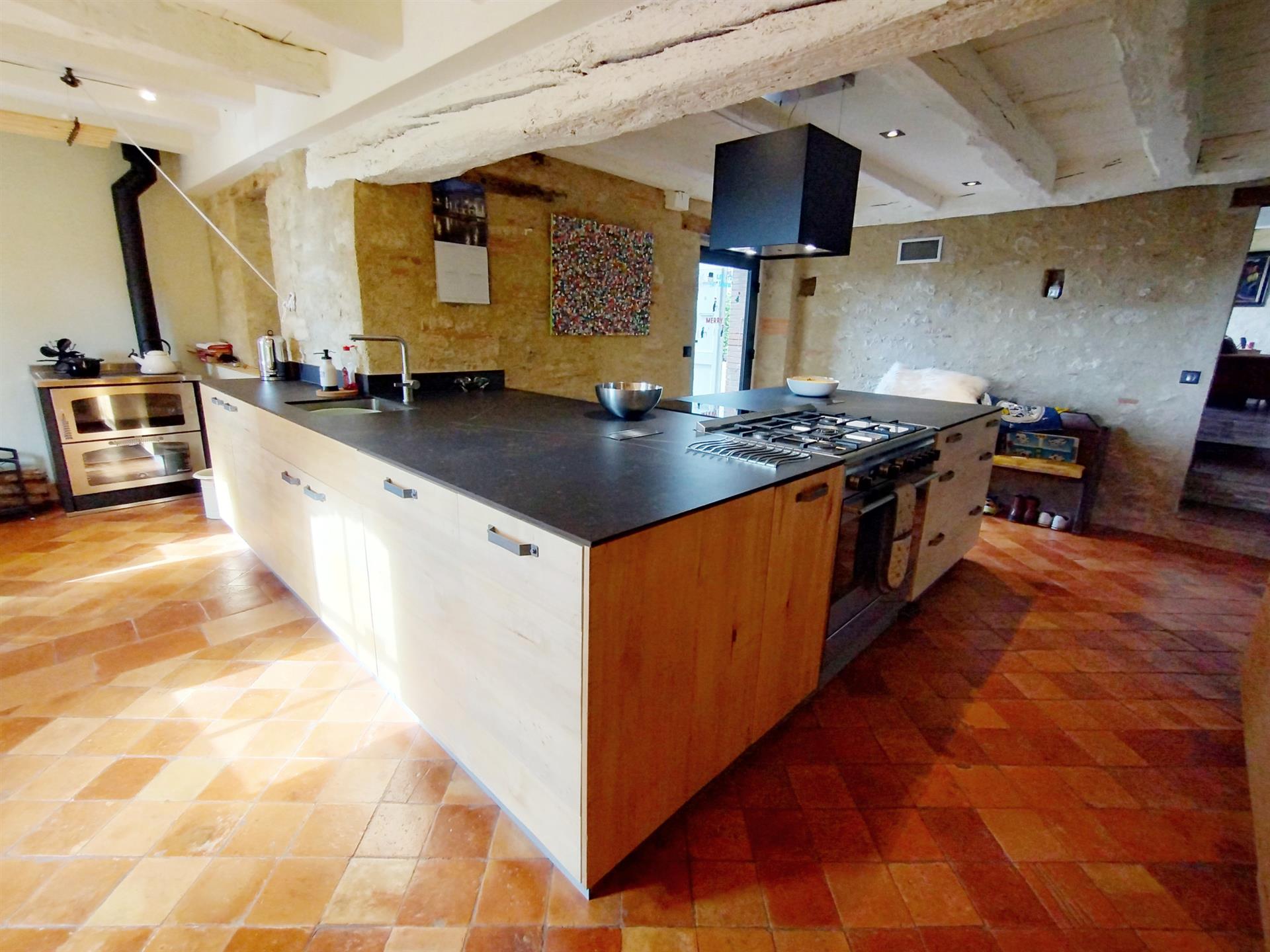 Fully Renovated Ancient House with Pool and Fantastic Views