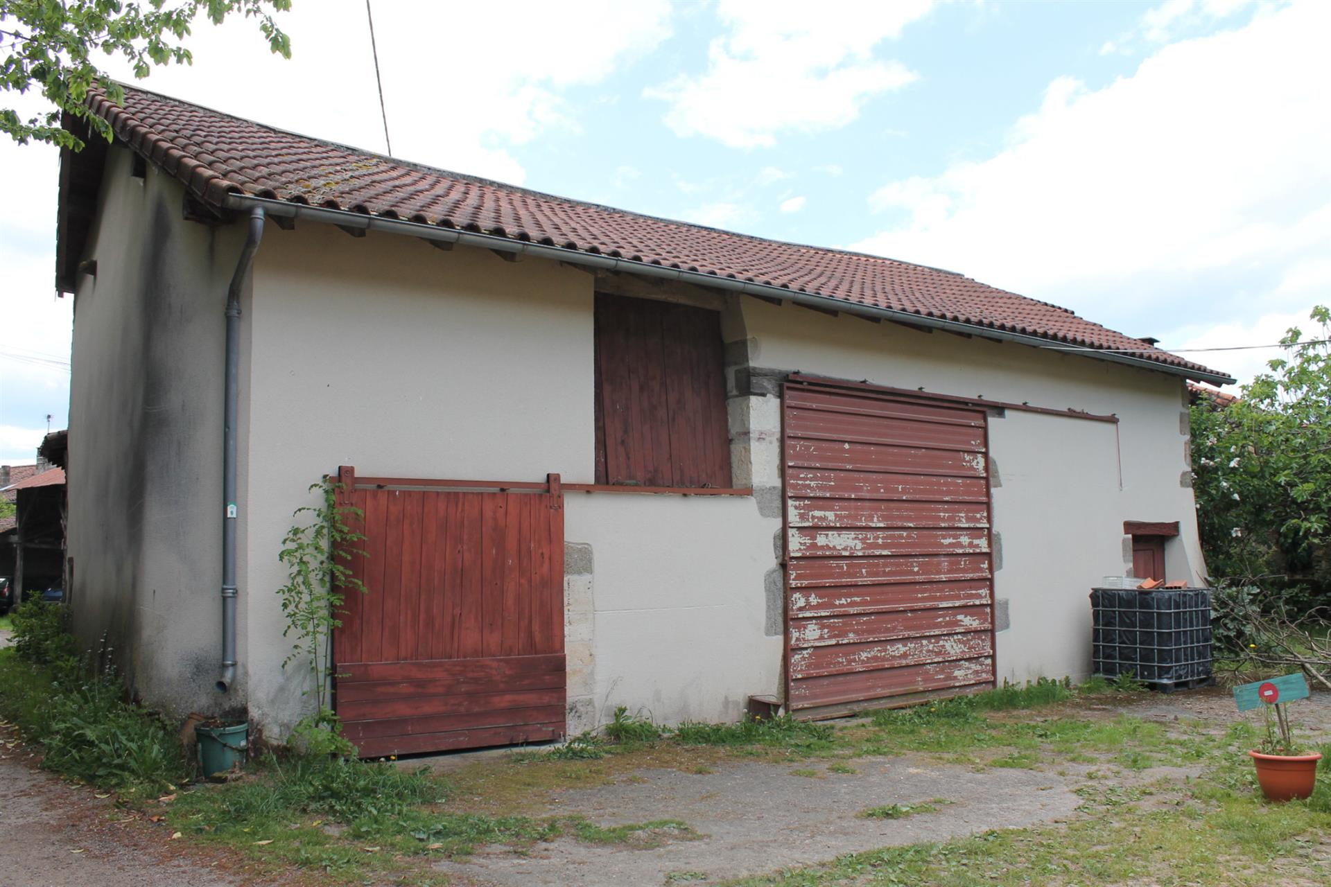 Stone house to renovate