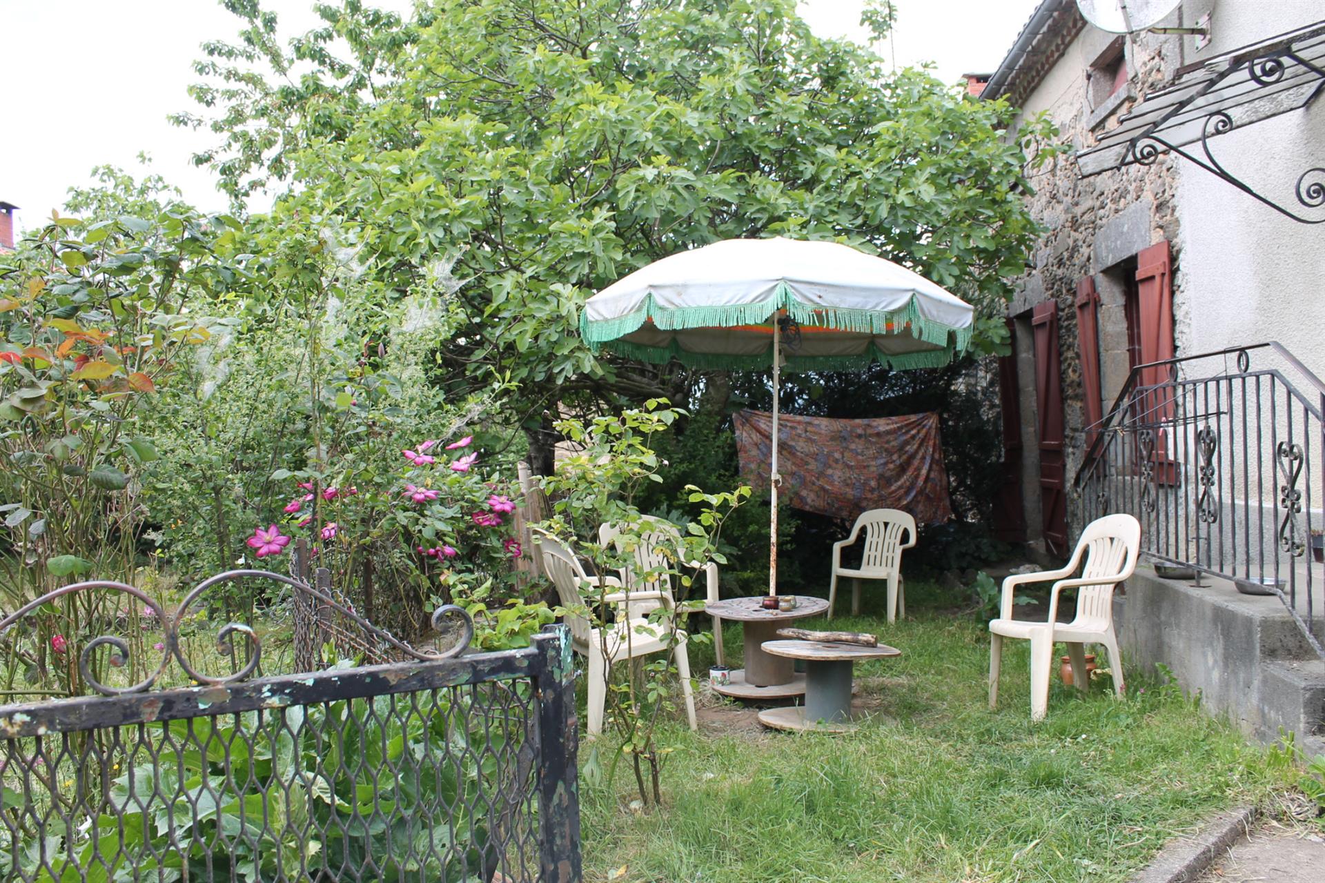 Stone house to renovate