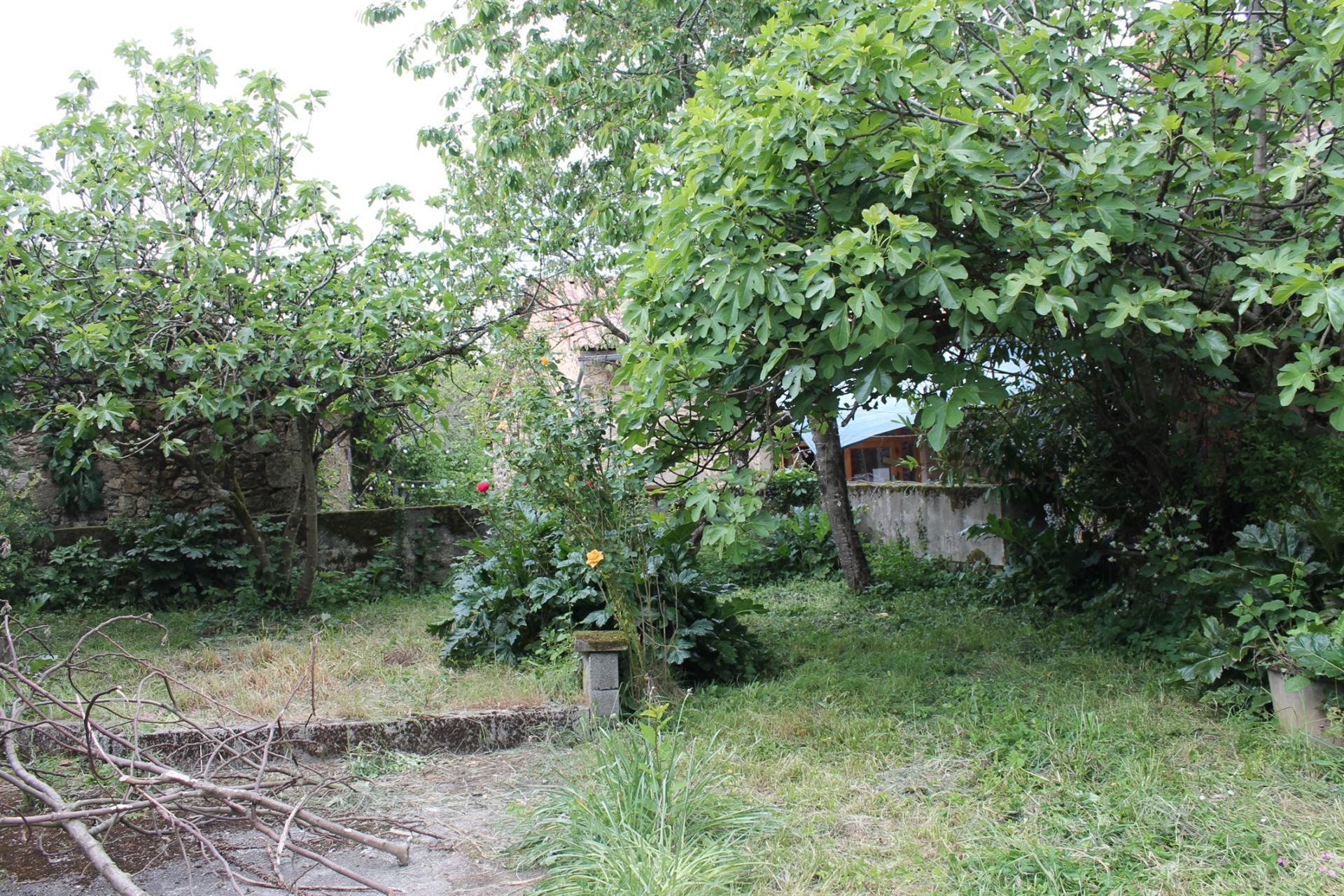 Stone house to renovate