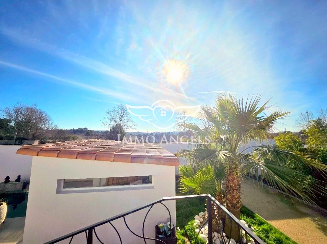 T5 house of 123m² with swimming pool.