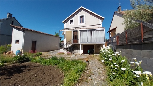 Au coeur du Village de Sorges la capitale de la Truffe noire