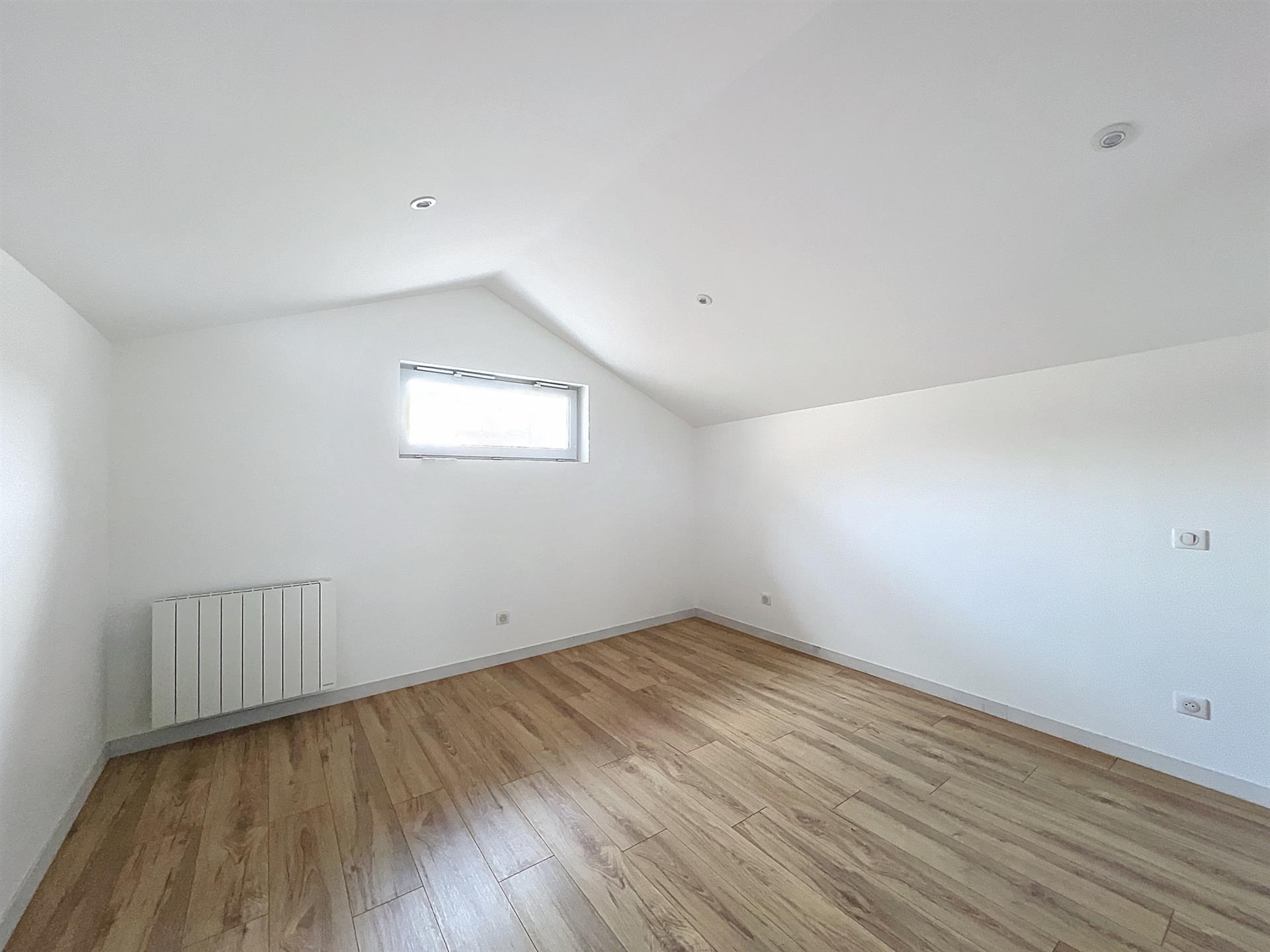 Beautiful 1-Bedroom Apartment In The Central Center Of Villefranche - Completely Renovated