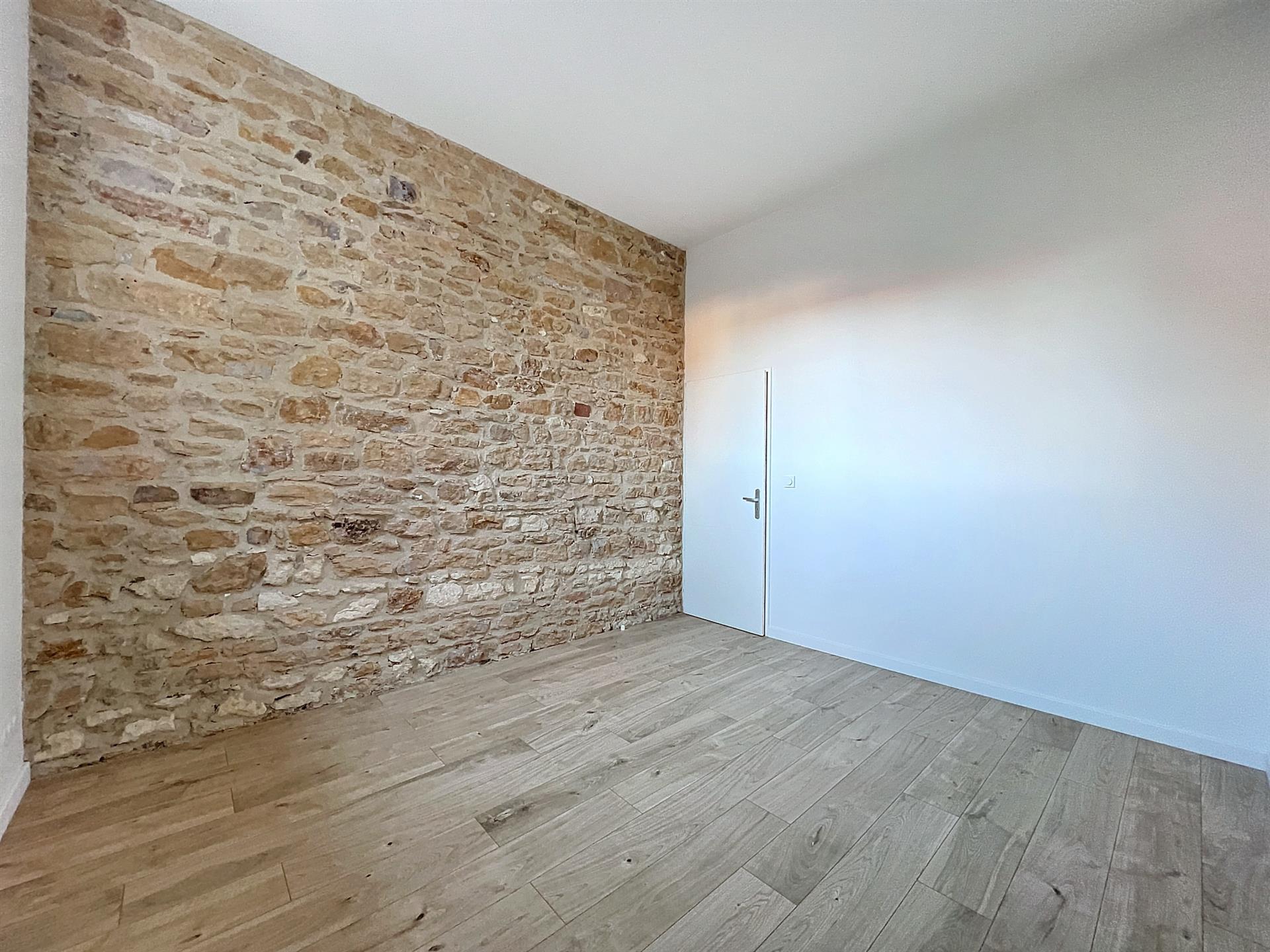 Superb T3 of 72 m2 in the very center of Villefranche