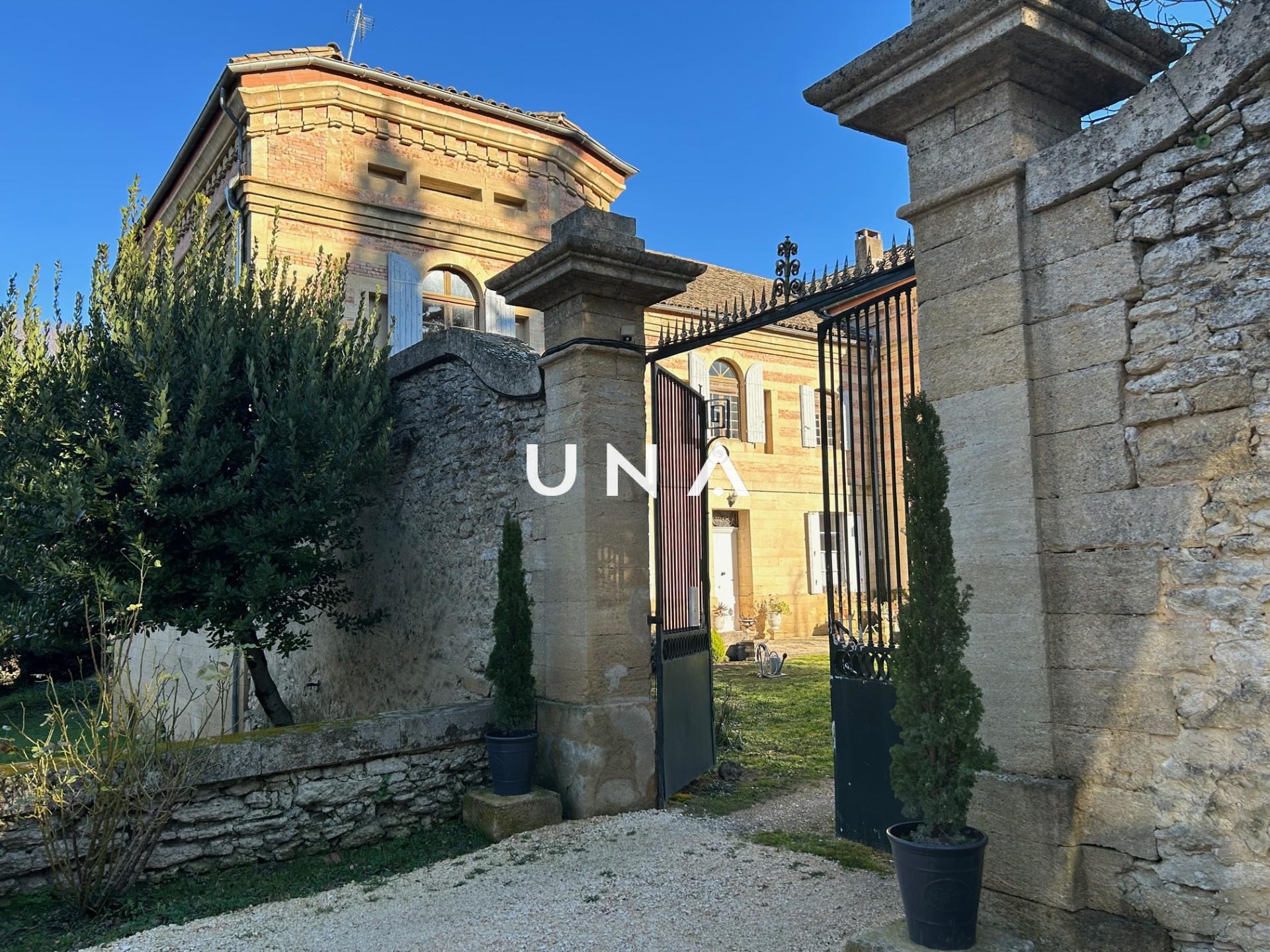 Compra: Propiedad de lujo (30700)