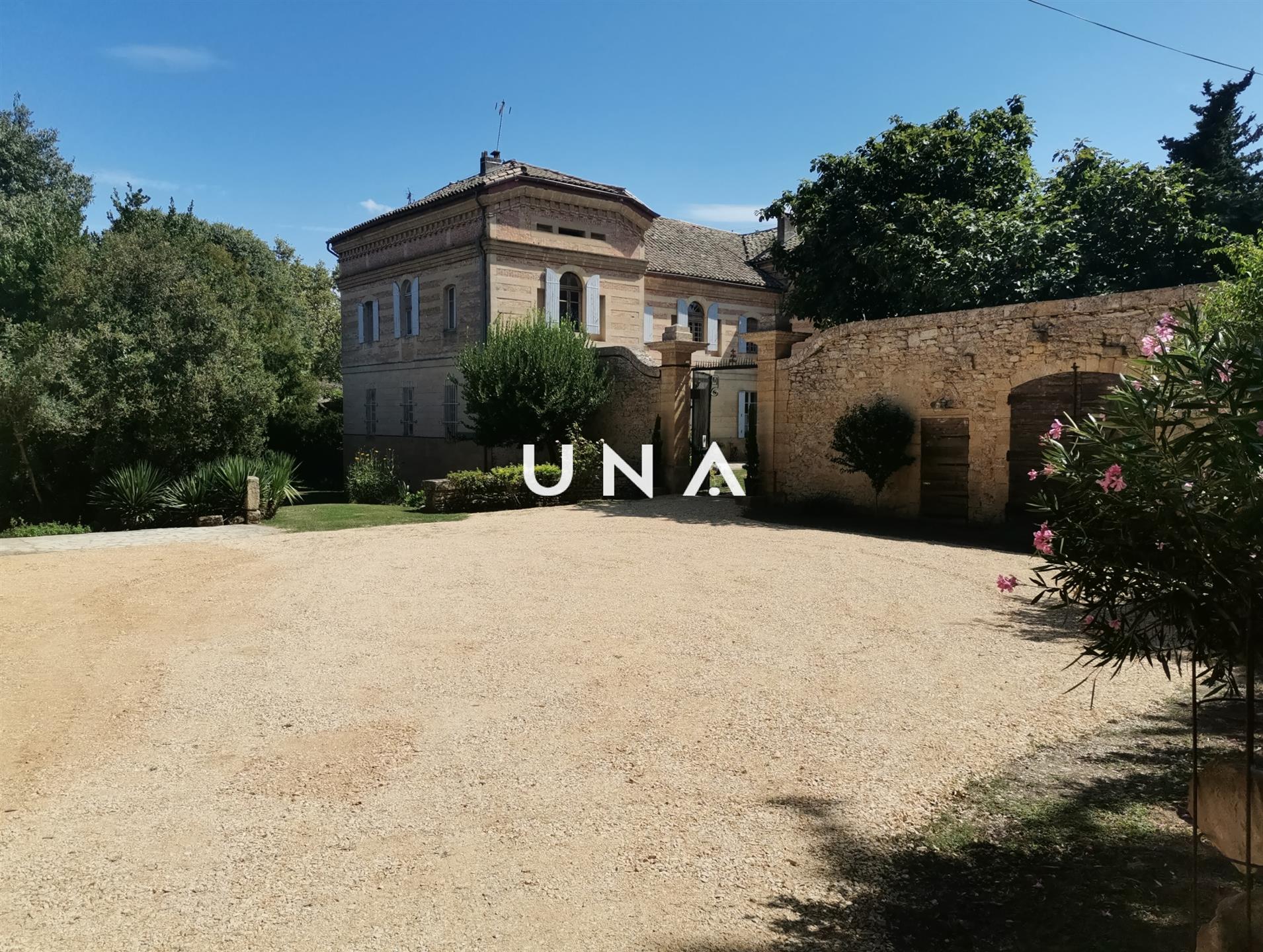 Compra: Propiedad de lujo (30700)