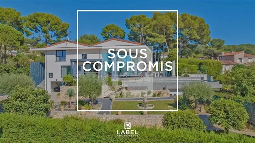Moderne villa gelegen op 10 minuten van het leven in Cannes