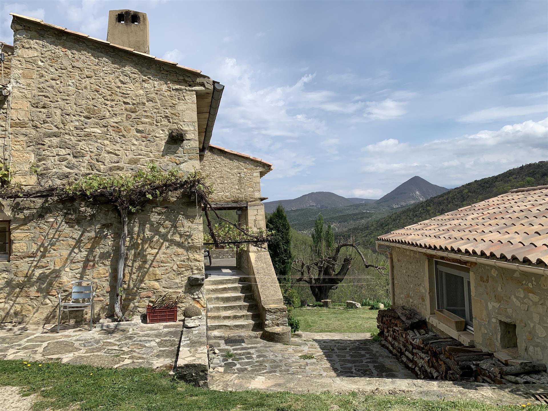 Old renovated farmhouse in provence-France