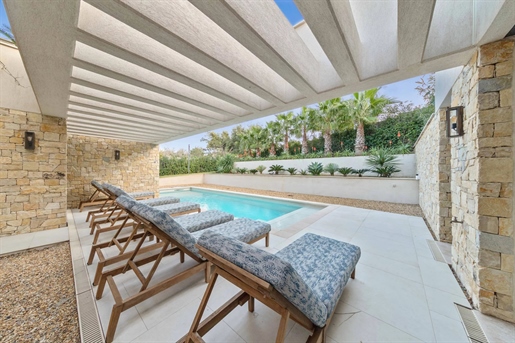 Recently built Villa, situated in the heart of the Pampelonne Bay in Ramatuelle...