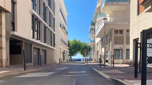 Saint Raphaël -Triangle d’Or - Appartement exceptionnel avec accès Pmr à 100 mètres des plages et de
