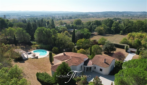 Architect's house - 5 bedrooms - Pool house - Swimming pool - Virtual tour available on request -