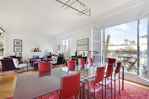 Family & Reception Terrace Apartment - High Floor - Paris XVI