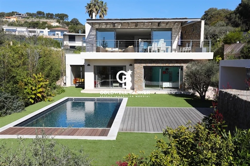 Contemporary villa sea view -83320 Carqueiranne