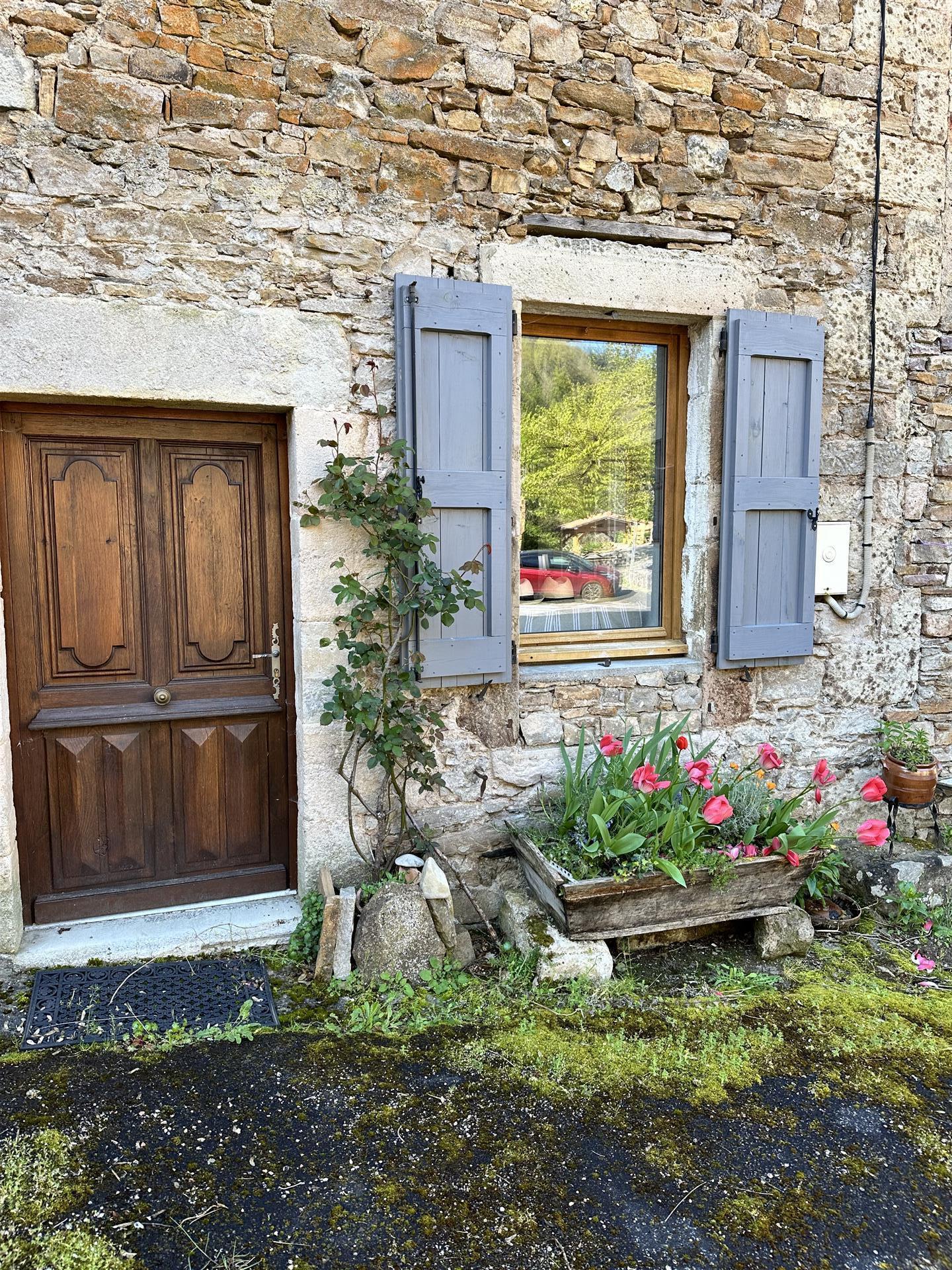 Historisches Dorf 3 Schlafzimmer restauriertes Haus mit Land