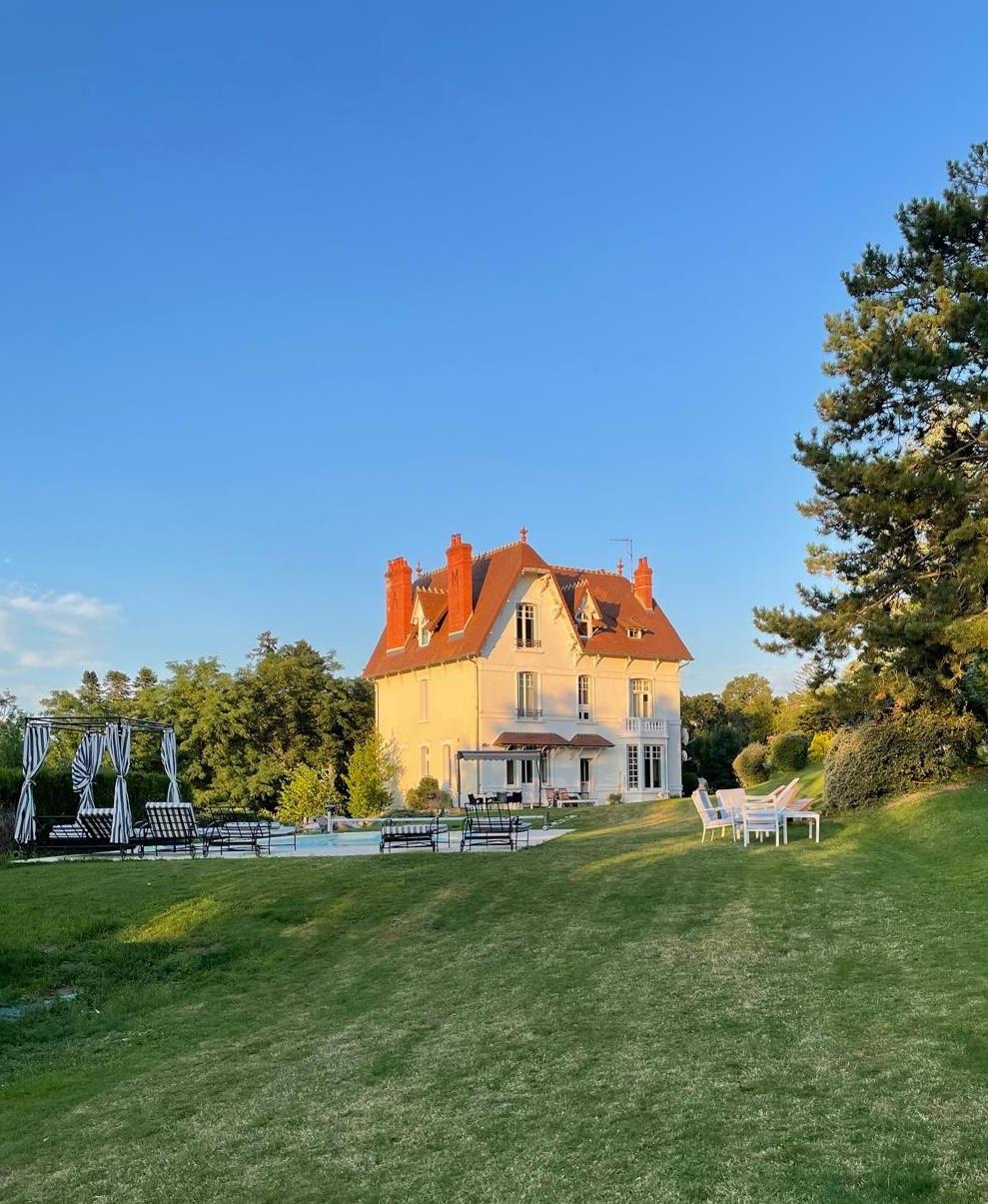 Villa burguesa en una aldea termal