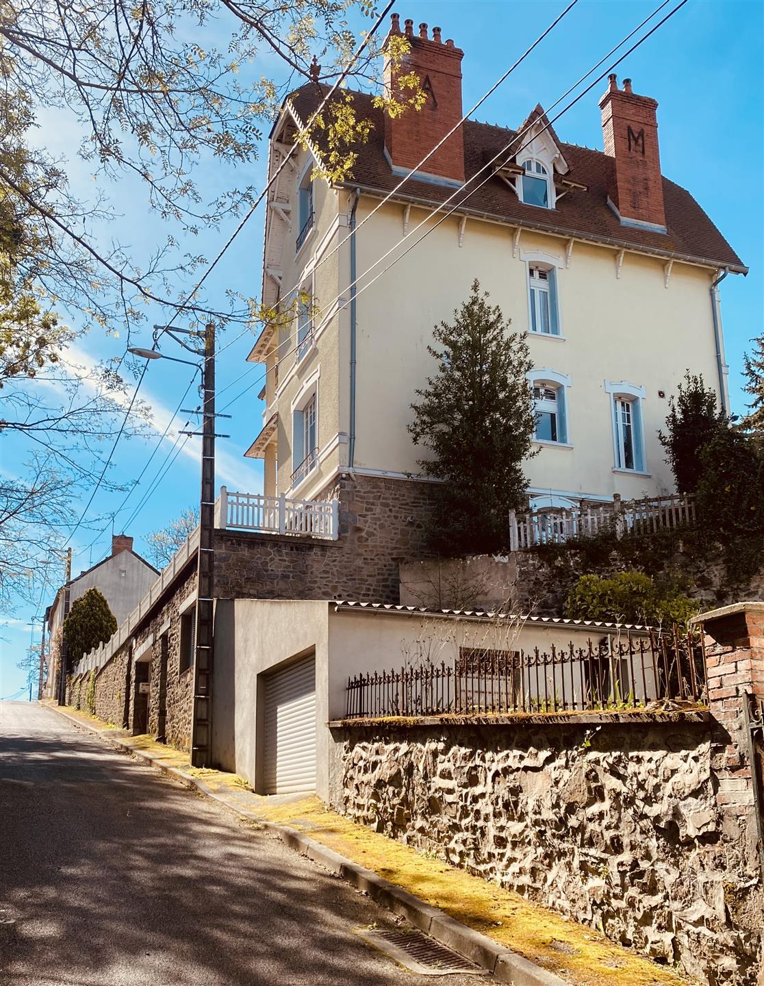 Villa burguesa en una aldea termal