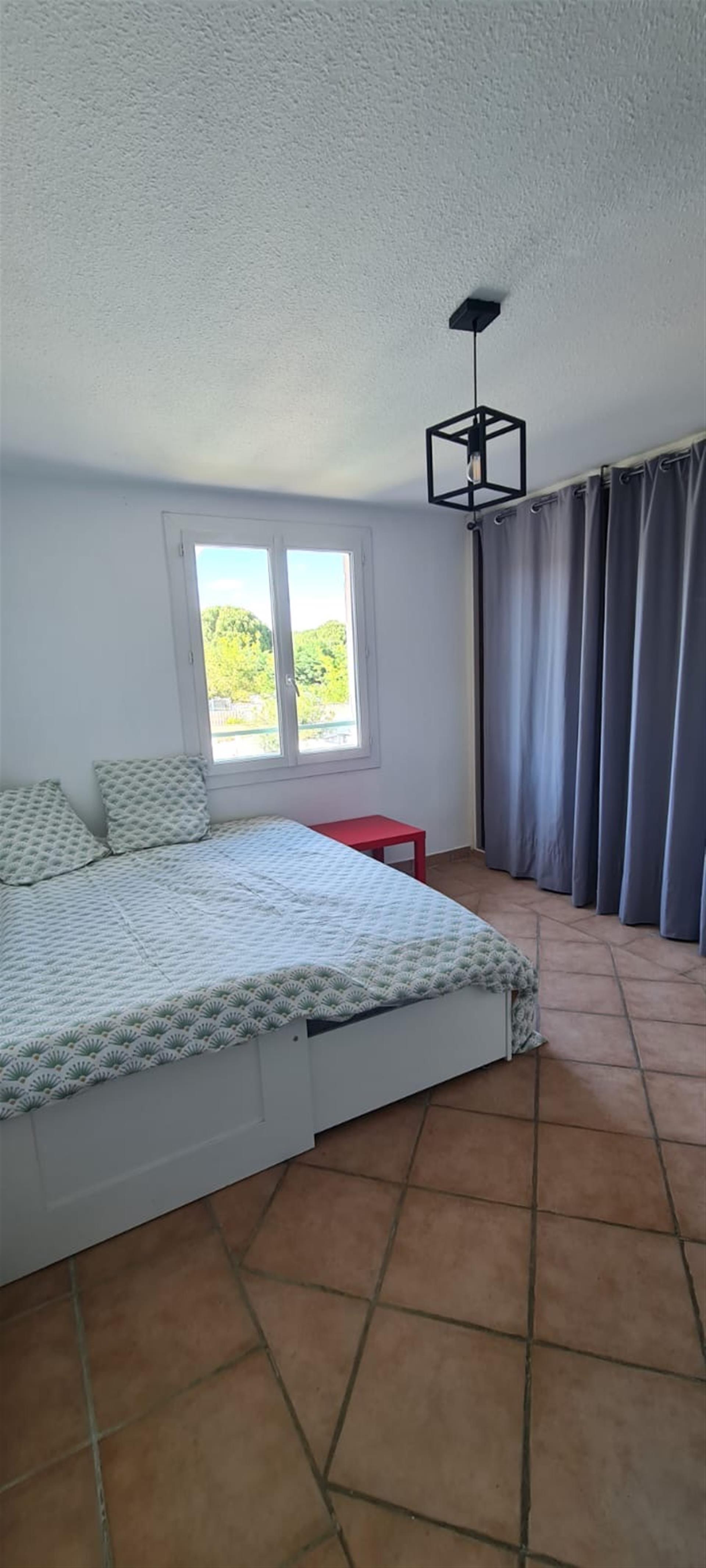Compra: Vivenda (34130)