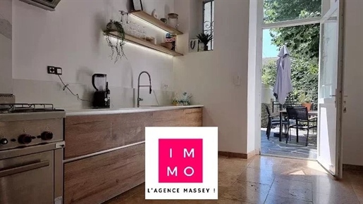 Rare property: Bourgeois residence in the centre of Tarbes + T2 in