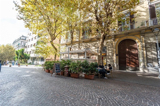Apartment 143 m2 in Napoli