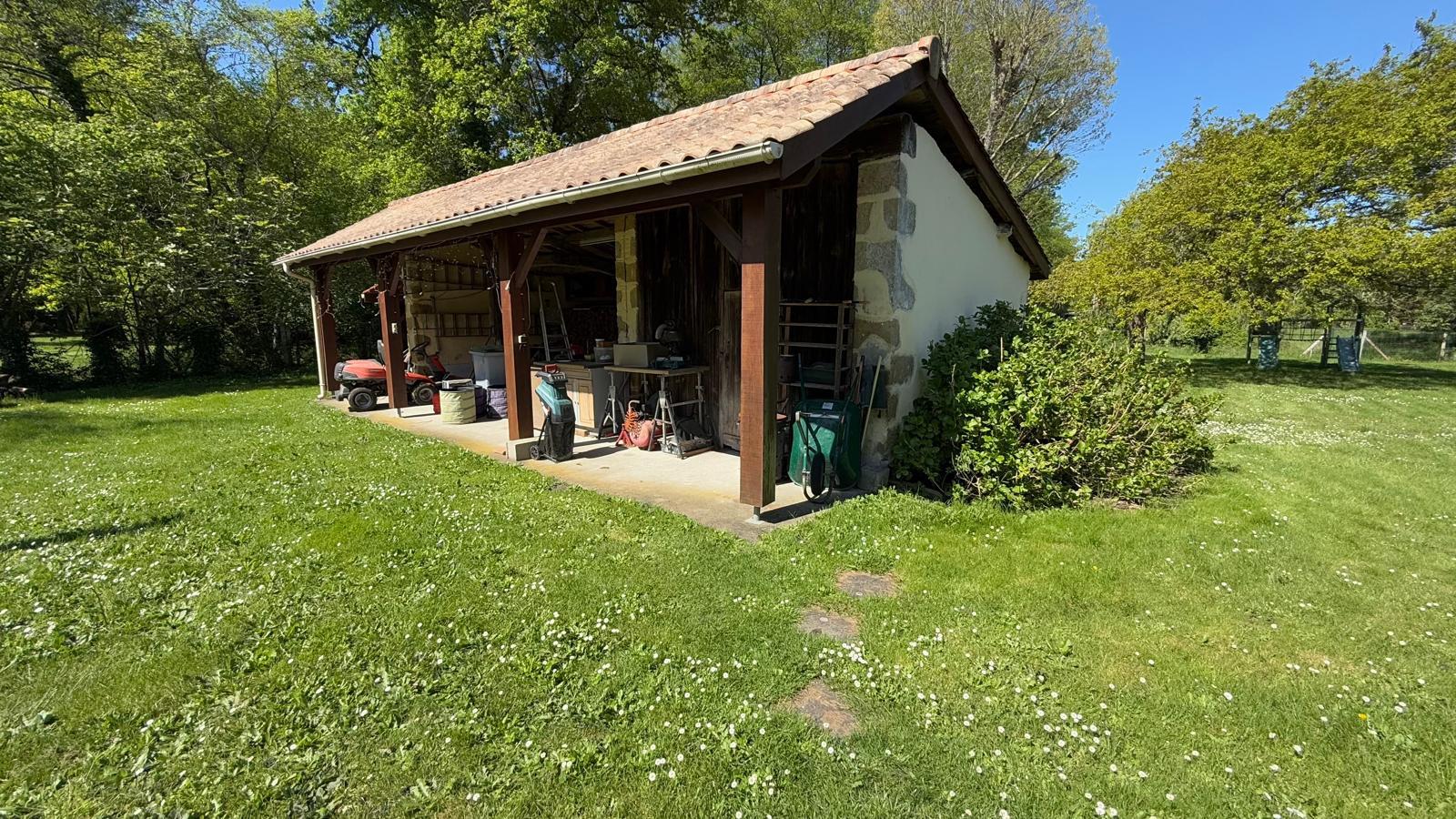 Cazalis - Property With 2 Apartments - Garage - 6 Bedrooms - Outbuildings