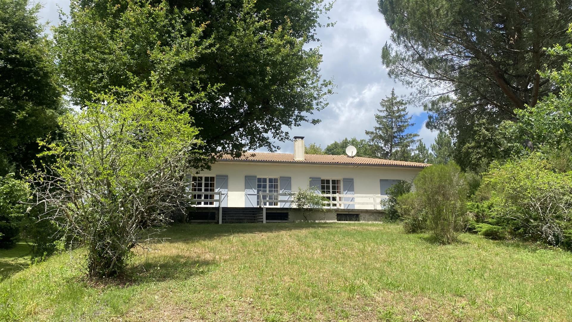Sore - 3 bedrooms - basement - 4200m2