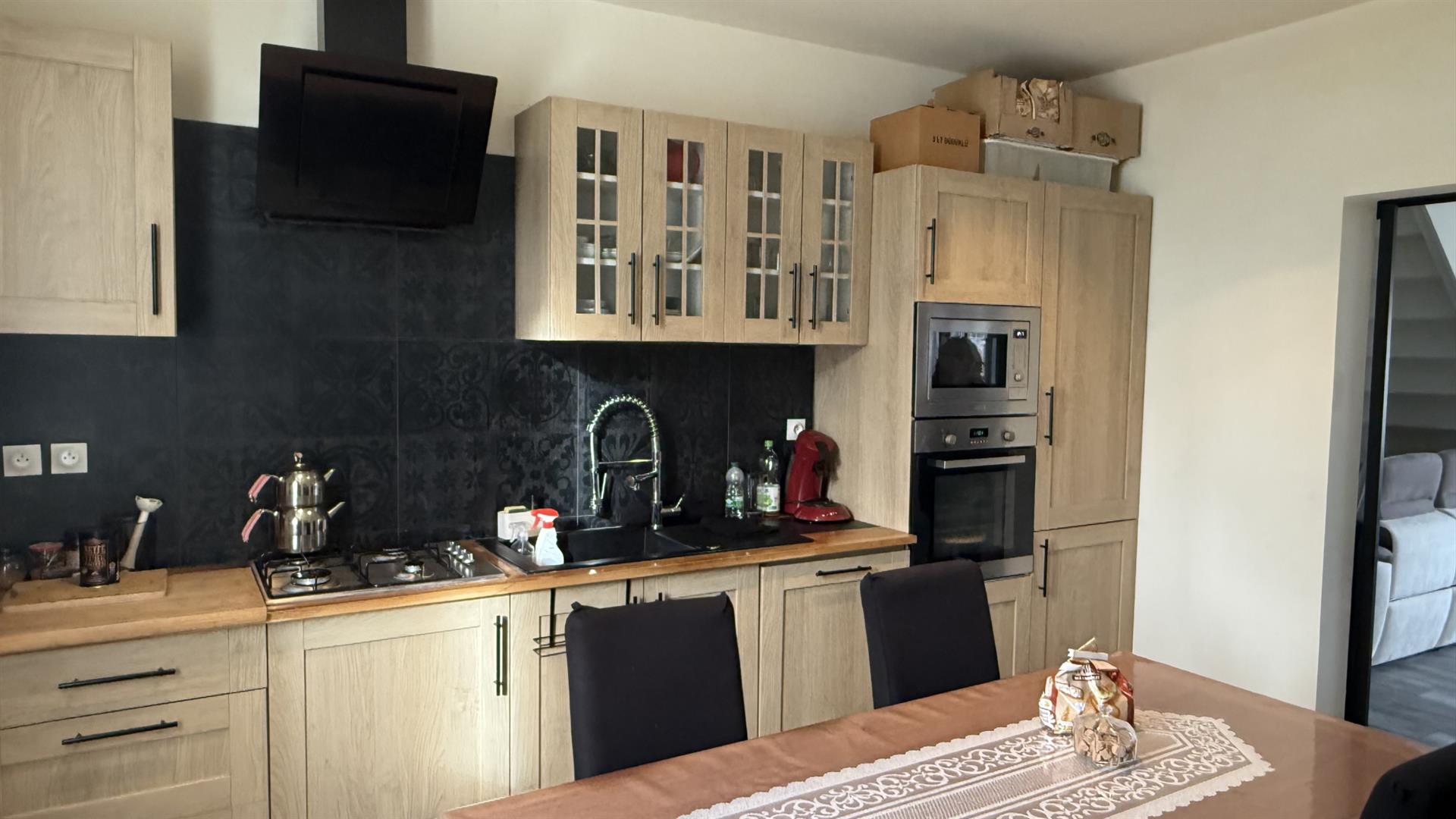 Sore - 3 Bedrooms - Outbuilding - 800M2 Land - Close To Amenities - Well