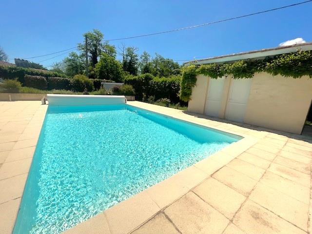 Near Bazas stone house 4 bedrooms