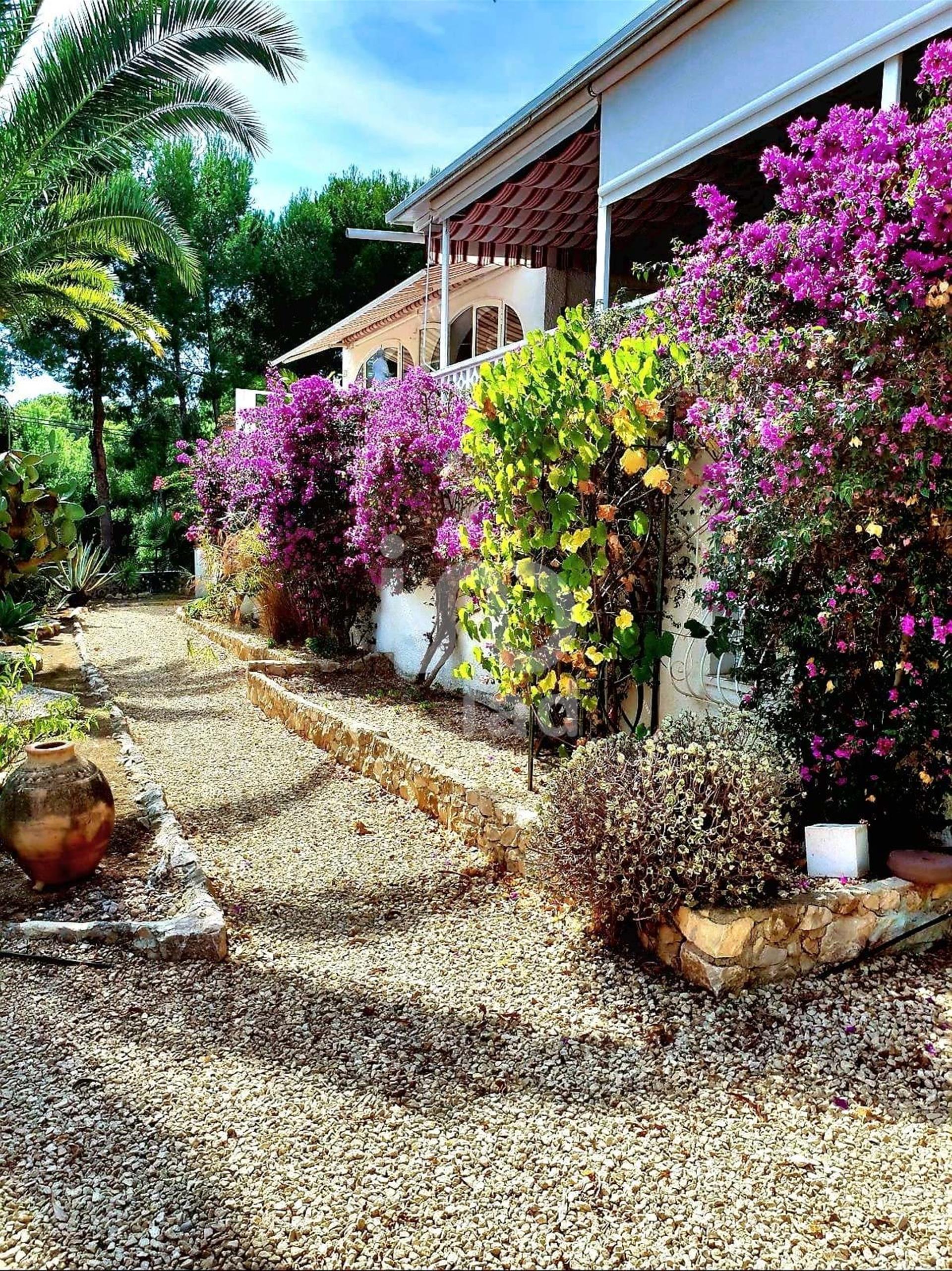 Casa 2 dormitorios - 278.00 m2