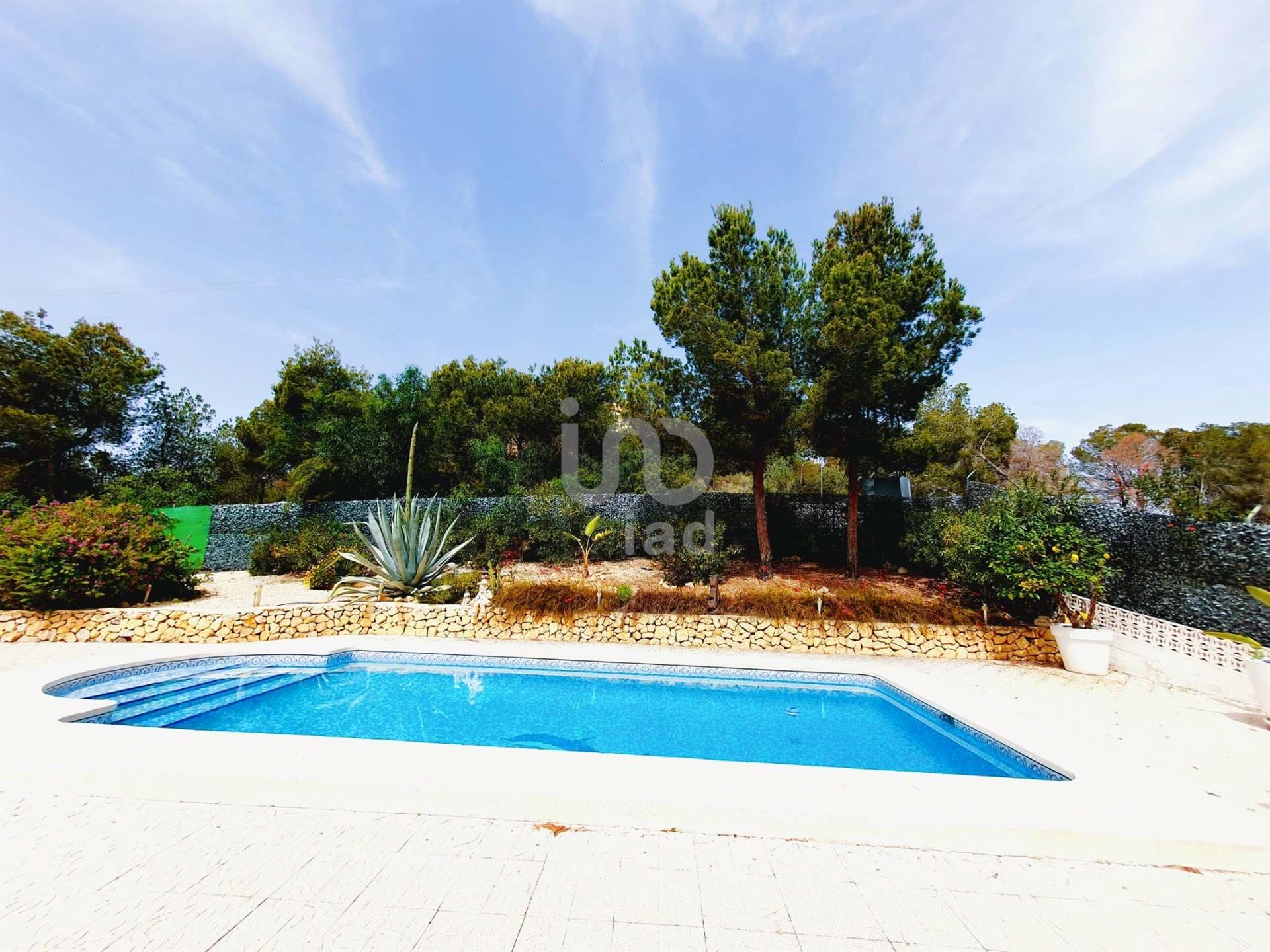 Casa 2 dormitorios - 278.00 m2